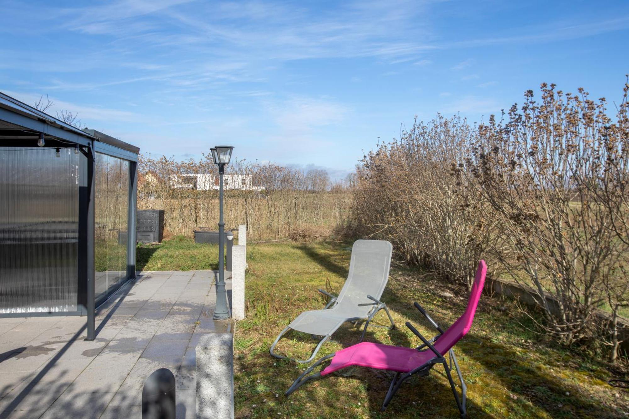 Esplanade Private Jacuzzi Sauna Parking, Colmar Apartment