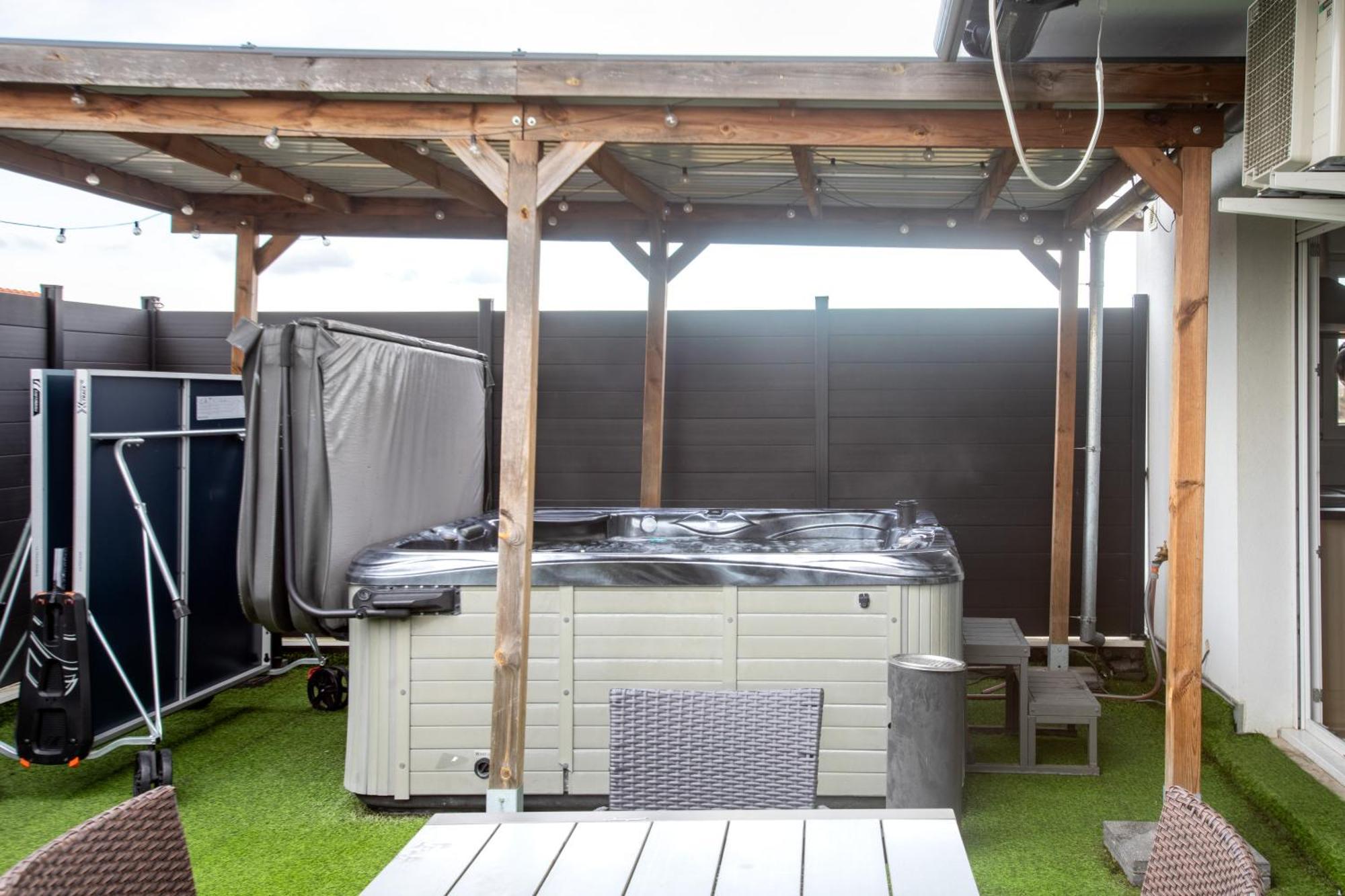 Apartment Esplanade Private Jacuzzi Sauna Parking, Colmar *
